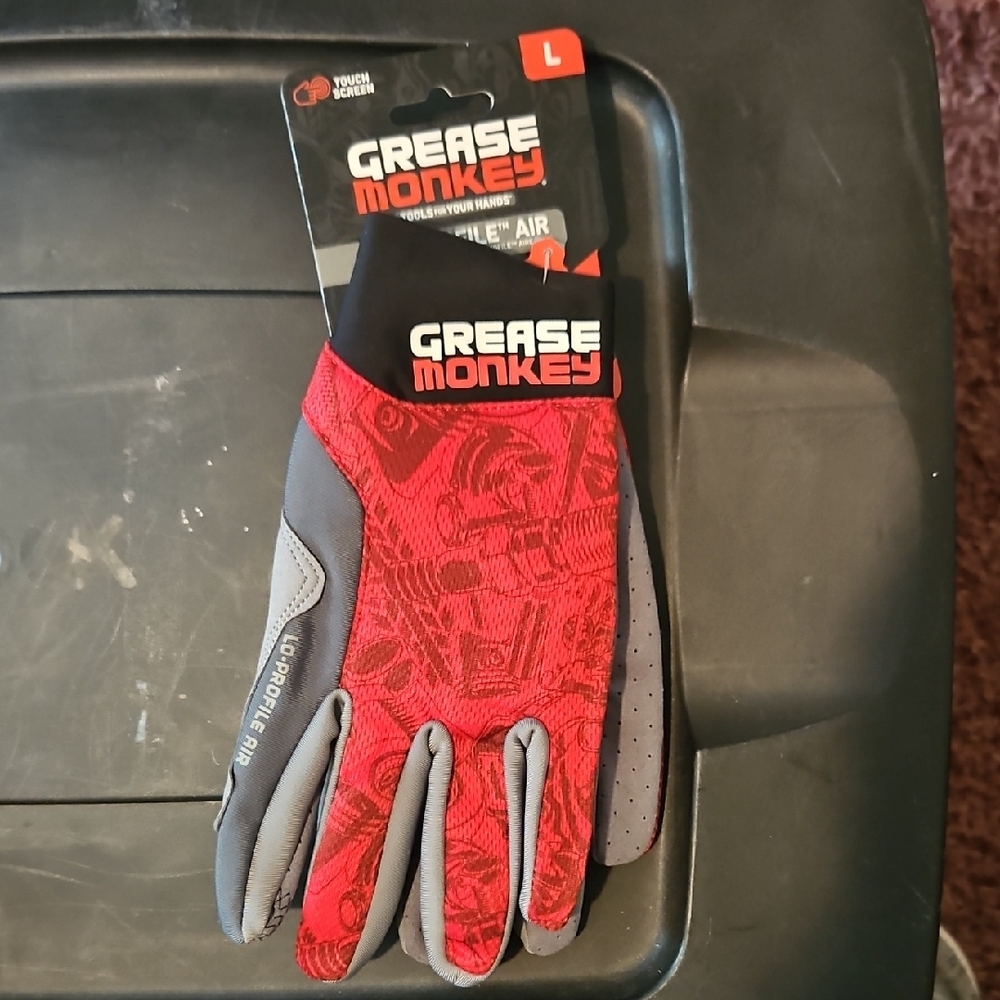 Red and Gray Men's Gloves